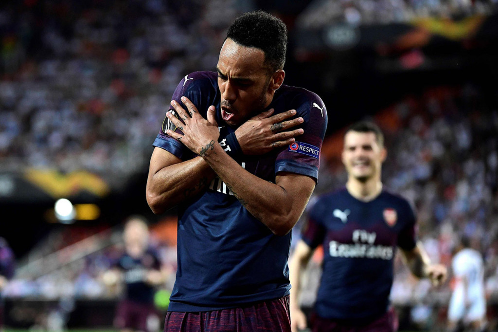 Namun keunggulan tuan rumah tidak berlangsung lama setelah disamakan oleh Pierre-Emerick Aubameyang enam menit kemudian.