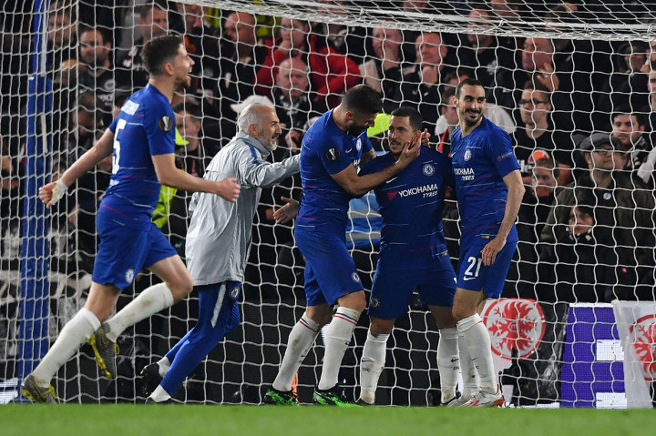 Gelandang Chelsea Eden Hazard menjadi penentu kemenangan timnya lewat eksekusi penalti terakhir dengan menaklukkan kiper Eintracht Frankfurt Kevin Trapp pada babak adu penalti, setelah kedua tim bermain imbang 1-1 hingga tambahan waktu.