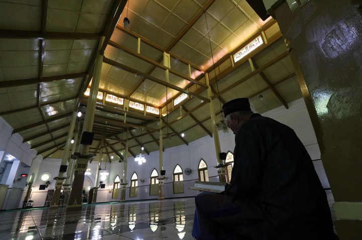 Masjid Jami Paneleh yang didirikan oleh Suan Ampel di kawasan Paneleh, merupakan salah satu masjid tertua di Surabaya, Jatim yang dibangun sekitar abad ke-14. Antara Foto/Didik Suhartono