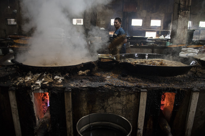 PGN telah menyalurkan gas bumi sebagai energi baik ke 203.314 pelanggan dari berbagai segmen, seperti pelanggan industri manufaktur dan pembangkit listrik, pelanggan komersial (hotel, restoran, rumah sakit) dan Usaha Kecil Menengah (UKM), serta pelanggan rumah tangga yang tersebar di Sumatera Utara, Kepulauan Riau, Riau, Sumatera Selatan, Lampung, DKI Jakarta, Jawa Barat, Banten, Jawa Tengah, Jawa Timur, Kalimantan Utara dan Sorong Papua.