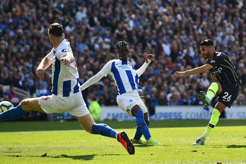 Masuk di babak kedua, City memperbesar keunggulan pada menit ke-63 lewat gol Mahrez dan Ilkay Gundogan pada menit ke-72.
