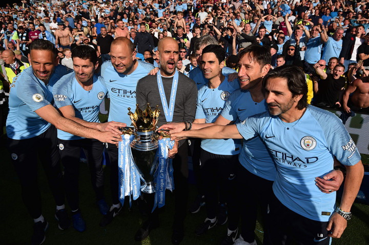 Skor 4-1 bertahan hingga pertandingan usai dan City berhasil mempertahankan gelar juara Premier Leaguenya.