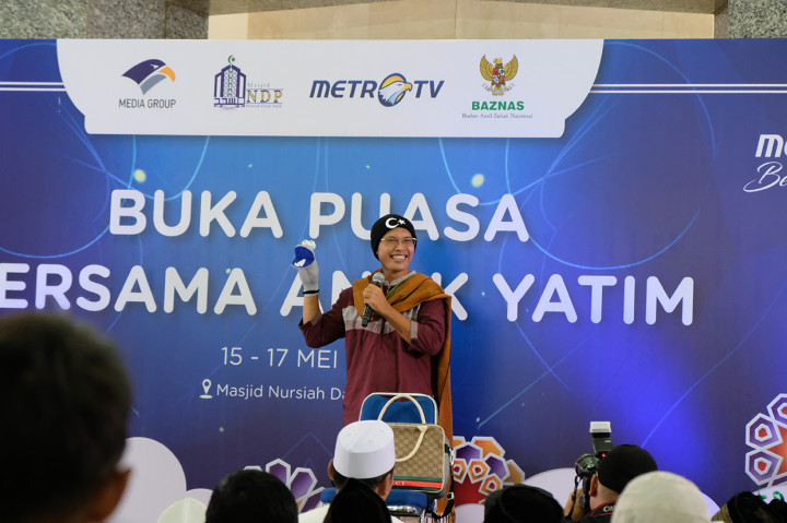 Mereka juga dihibur tim nasyid dari peserta kegiatan Syiar Anak Negeri dan dakwah dalam bentuk dongeng yang disampaikan oleh Kak Iman Surahman dari Dongeng Ceria Management. Medcom.id/Adhiya Chalimi Nanda R