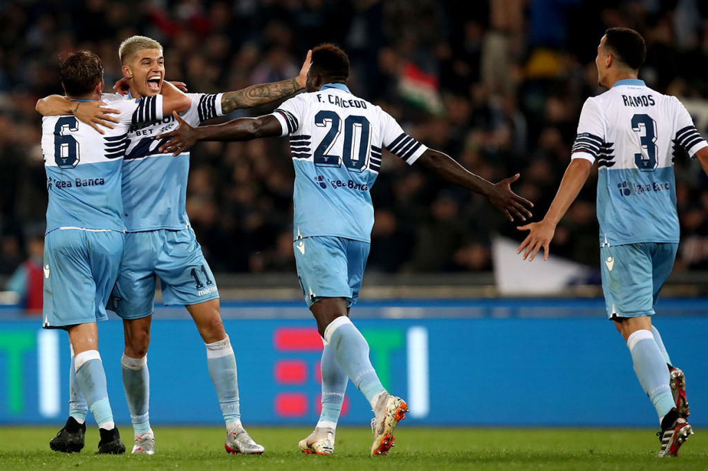 Dan Carlos Joaquin Correa memastikan kemenangan timnya menjadi 2-0 setelah memasksimalkan operan dari Felipe Caicedo pada menit ke-90.