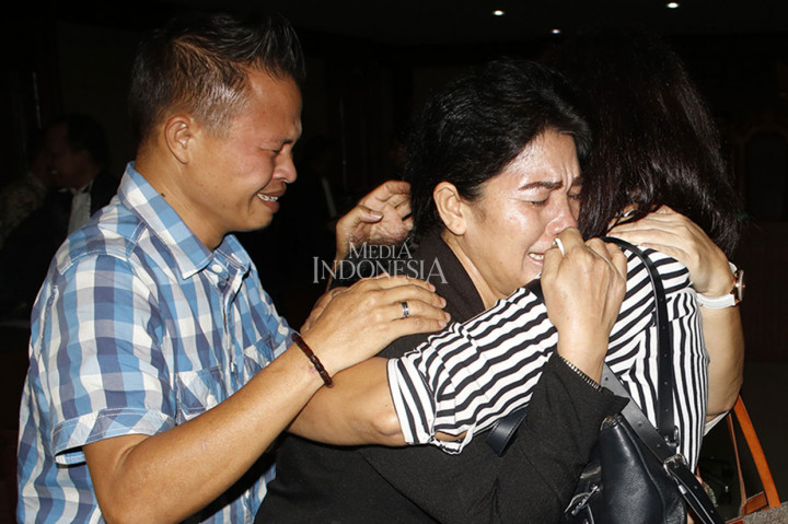 Hakim Merry Purba Divonis 6 Tahun Penjara
Jakarta: Hakim Pengadilan Tindak Pidana Korupsi (Tipikor) Medan Merry Purba divonis 6 tahun penjara ditambah denda Rp200 juta subsider 1 bulan kurungan karena dinilai terbukti menerima suap sebesar SGD150 ribu (sekitar Rp1,56 miliar) dari pengusaha Tamin Sukardi. MI/Bary Fathahilah