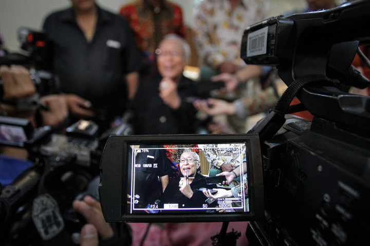 Permadi diperiksa sebagai saksi dalam laporan terhadap Kepala Staf Komando Cadangan Strategis Angkatan Darat (Kostrad) Mayor Jenderal (Purn) Kivlan Zen terkait dugaan penyebaran berita bohong dan makar.