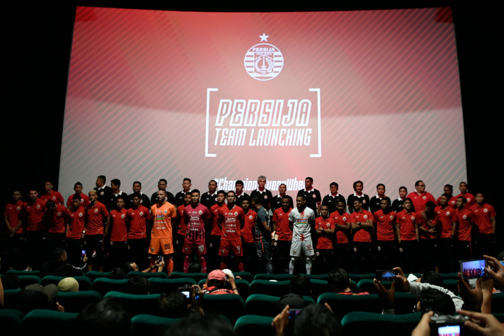 Pemain tim Persija saat peluncuran tim dan jersey Liga 1 2019 di Jakarta, Jumat, 17 Mei 2019. Sebanyak 30 pemain dengan kompisisi tujuh junior dan 23 senior diperkenalkan dalam acara tersebut. 