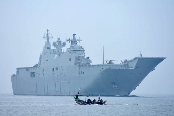 Kunjungan dua kapal perang Australia yakni HMAS Canberra dan HMAS Newcastle dalam rangka tujuan akhir dari misi Angkatan Laut Australia dalam kegiatan 'Indo-Pasific Endeavour 2019' dalam memperdalam kerja sama Australia dengan pasukan keamanan kawasan, termasuk Indonesia. 