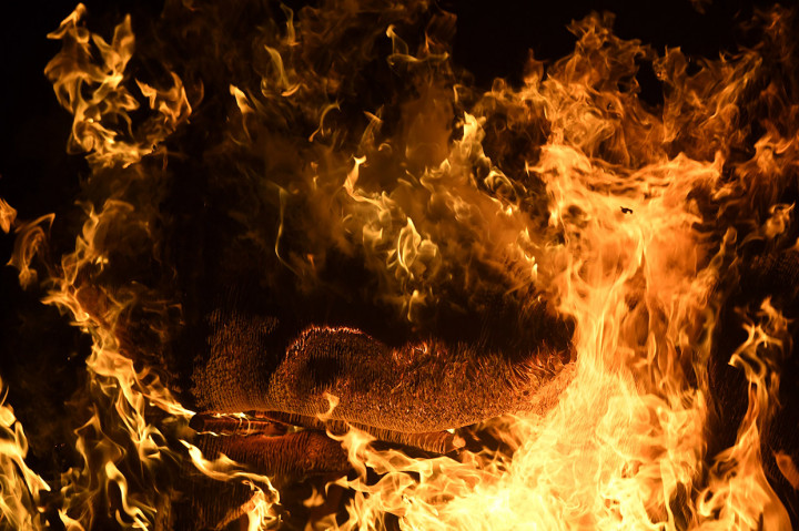 Perayaan Hari Tri Suci Waisak tersebut mengingatkan pada tiga peristiwa suci dalam kehidupan Buddha Gautama, yaitu kelahiran, pencapaian pencerahan sempurna dan kemangkatan Sang Buddha.