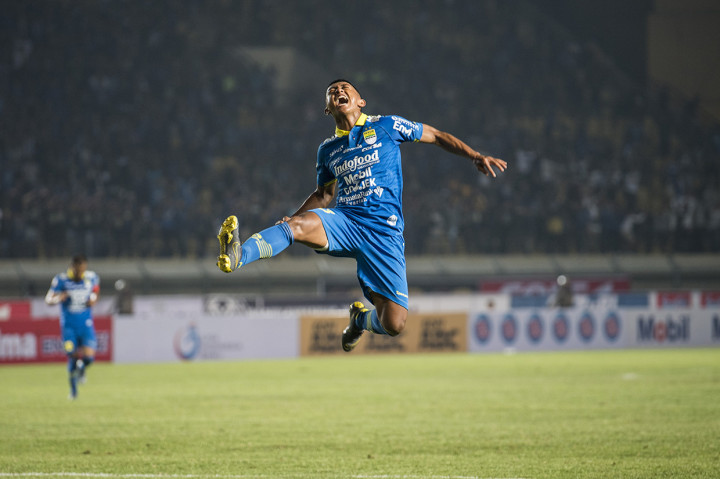 Tiga gol Persib dilesakkan Artur Gevorkyan pada menit ke-45 dan 62. Gol ketiga tim Maung Bandung diciptakan Febri Hariyadi pada menit ke-66.