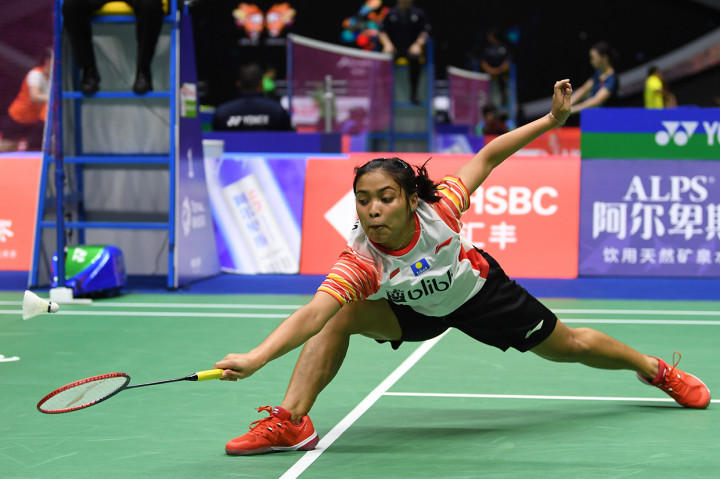 Keunggulan Indonesia bertambah menjadi 2-0, setelah Gregoria Mariska Tunjung menghancurkan Abigail Holden dua set langsung 21-10, 21-13. 