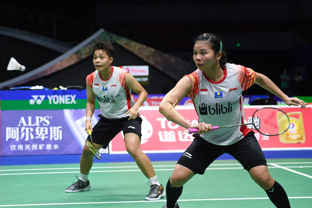 Keunggulan 3-0 sudah cukup bagi Indonesia untuk meraih satu poin di klasemen penyisihan grup 1B. Namun di partai keempat pasangan Greysia Polii/Apriyani Rahayu memperbesar keunggulan menjadi 4-0 usai menaklukkan Chloe Birch/Lauren Smith 21-16 21-18 dalam waktu 45 menit.