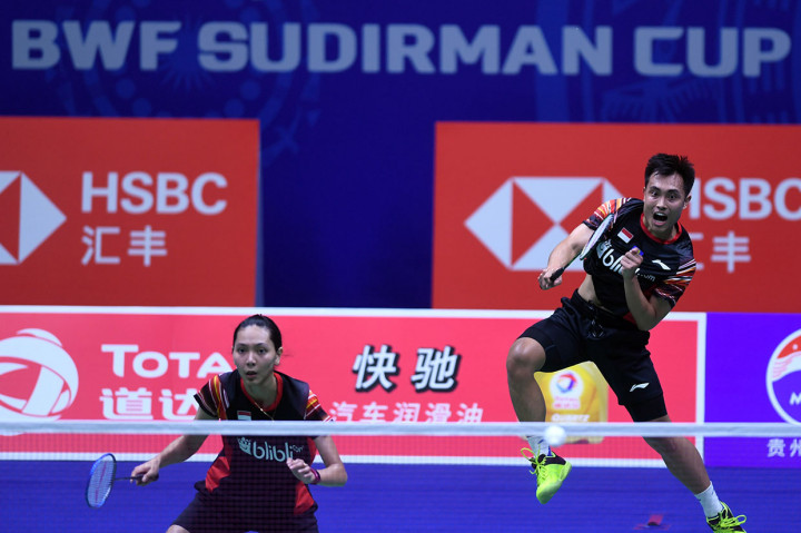 Sebelumnya pada partai pertama ganda campuran Gloria Emanuelle Widjaja/Hafiz Faisal harus mengakui keunggulan pasangan Denmark Mathias Christiansen/Sara Thygesen 17-21 11-21.  