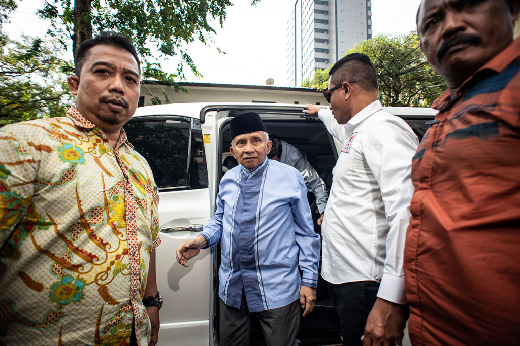 Amien Rais akan diperiksa sebagai saksi dalam kasus dugaan makar dengan tersangka Eggi Sudjana.