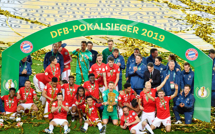 Hasil ini membawa mereka memastikan meraih gelar DFB Pokal ke-19 sepanjang sejarah klub. Afp Photo/John Macdougall