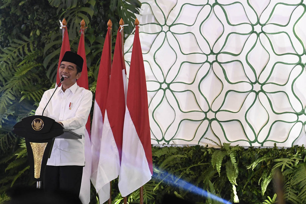 Presiden Joko Widodo menyampaikan sambutan saat pembukaan Silaturahmi Nasional sekaligus Buka Bersama HIPMI di Jakarta.