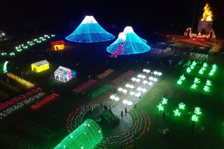 Nusa Dua Light Festival tahun ini mengangkat tema “The View Mountain” yang menghadirkan kerlap-kerlip lampu yang akan memanjakan para wisatawan.