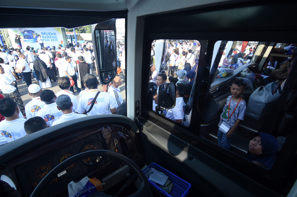 PGN tahun ini memberangkatkan 4070 pemudik dengan rute tujuan Jawa Barat, Jawa Tengah, DI Yogyakarta, Jawa Timur, dan Lampung menjelang Hari Raya Idul Fitri. Mereka akan diberangkatkan dengan 100 armada bus.