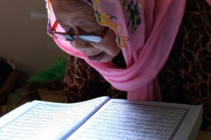 Salah satu kegiatan santri yaitu belajar ilmu agama dengan mengikuti pengajian atau ceramah tentang fikih sebelum shalat zuhur. Kemudian belajar tasawuf sebelum shalat ashar dan sesudahnya ada cerita para nabi atau cerita islami.