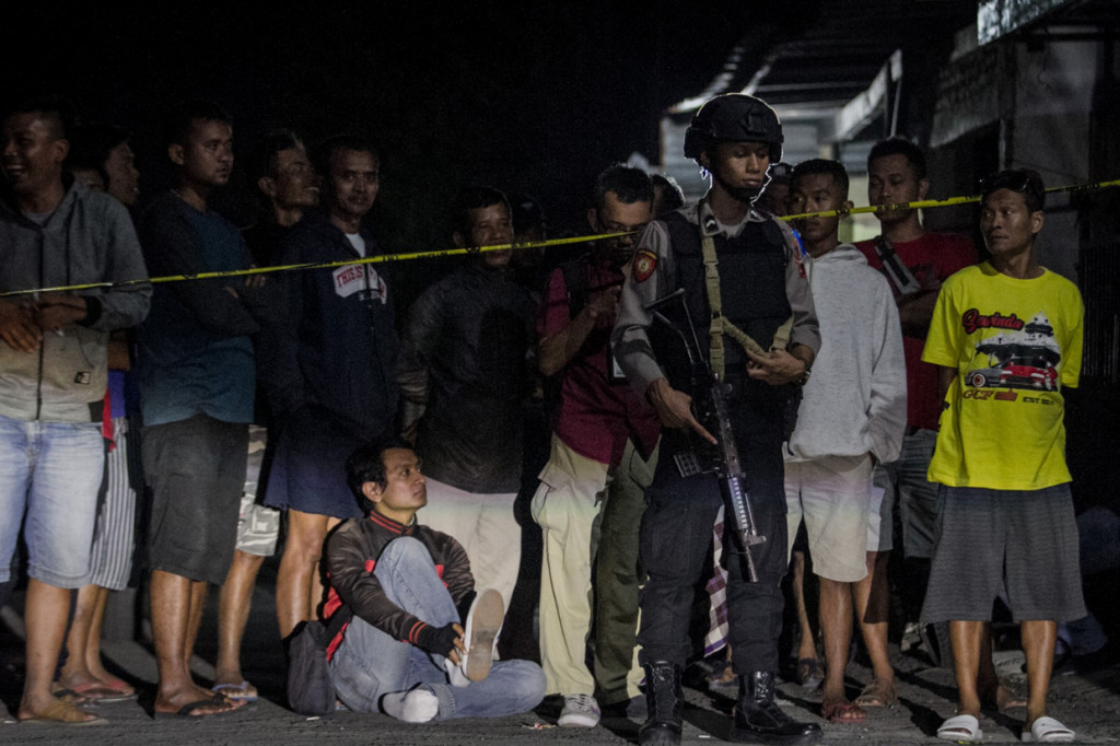 Sebelumnya terduga pelaku melakukan aksi meledakkan diri di Pos Pengemanan Kartasura, namun tidak ada korban jiwa dalam peristiwa tersebut. Antara Foto/Mohammad Ayudha