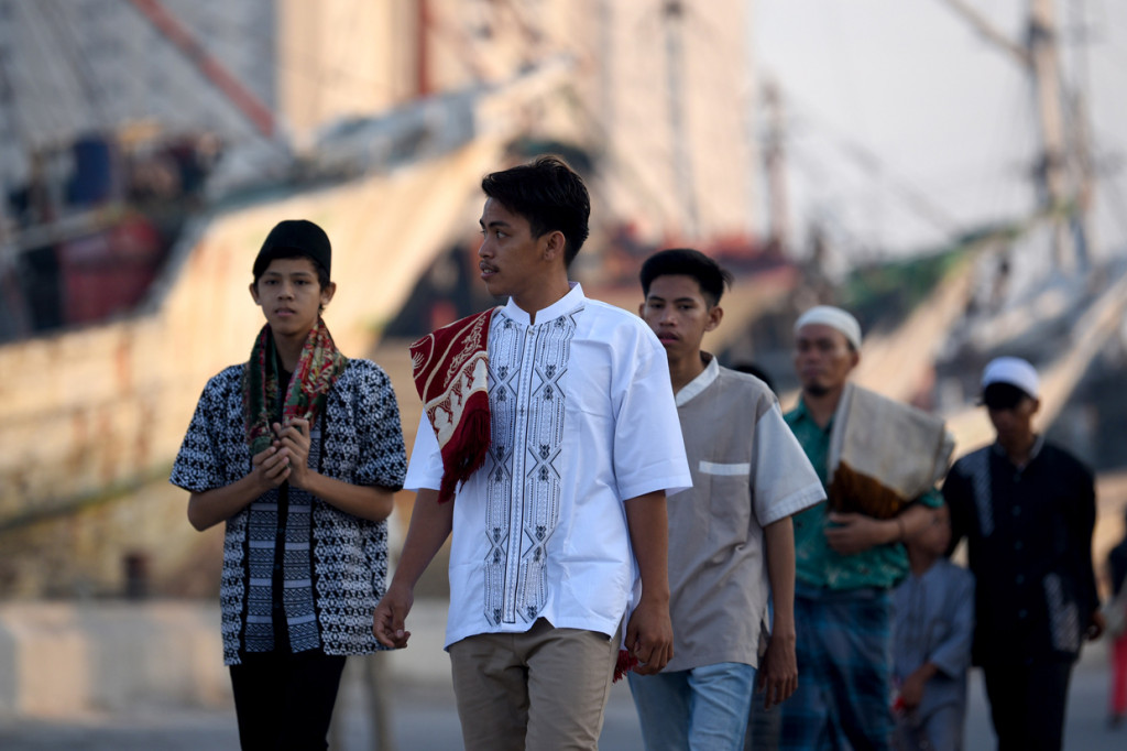 Pemerintah melalui Kementerian Agama telah menetapkan Idul Fitri 1 Syawal 1440 H secara nasional dirayakan pada hari ini.