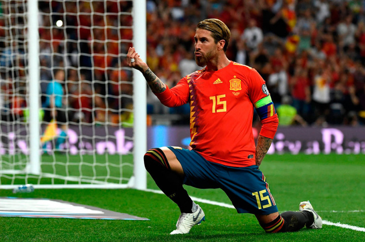 La Furia Roja akhirnya berhasil memecah kebuntuan lewat penalti Sergio Ramos pada menit ke-64 menyusul handball  Sebastian Larsson saat menghalau tendangan silang Sergio Asensio.