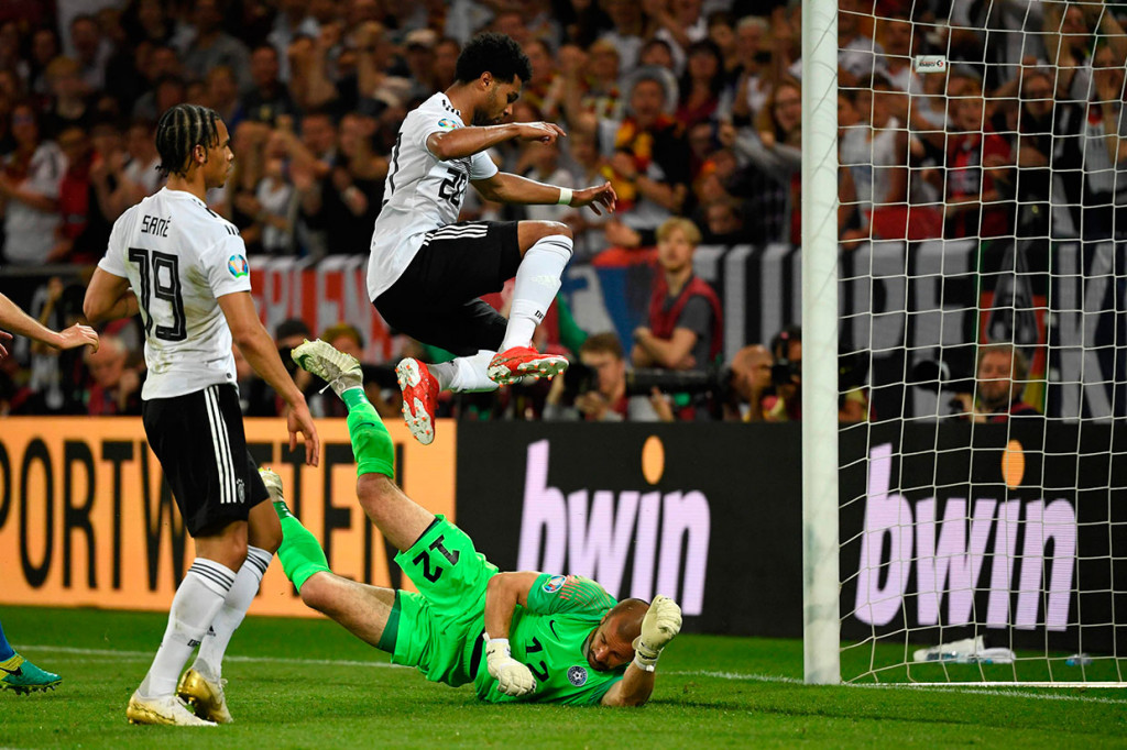 Pada menit ke-62 Gnabry kembali menjebol gawang Estonia. Skor menjadi 6-0.