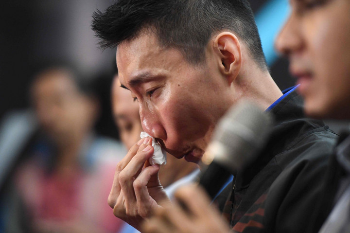 Mantan pemain nomor satu dunia yang terkena kanker itu mengumumkan pengunduran dirinya pada Kamis, mengakhiri karir yang cemerlang di mana ia mengumpulkan banyak penghargaan tetapi tidak pernah memenangi juara dunia atau Olimpiade.