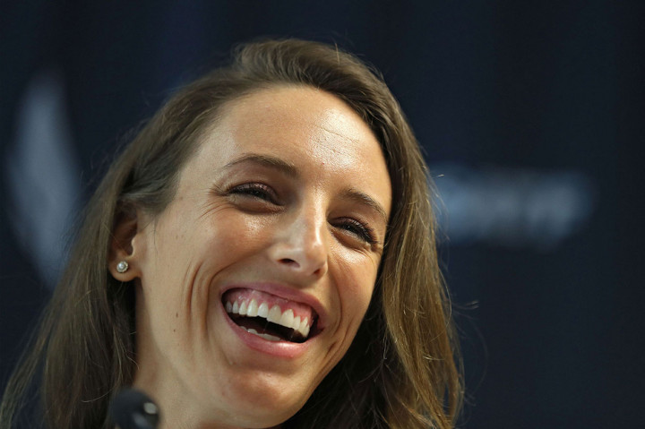 Pelari jarak jauh AS Gabriele Grunewald, yang menjadi sosok inspirasi bagi ribuan penggemar setelah terus berjuang selama satu dekade melawan kanker, meninggal dunia di usia 32 tahun, Selasa, 11 Juni 2019 waktu setempat. 