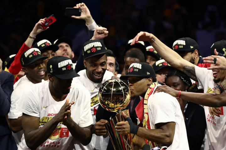 Raptors meraih gelar NBA 2018/2019 usai mengalahkan Golden State Warriors dengan skor 114-110. Dengan kemenangan tersebut Raptors unggul 4-2 dalam seri best of seven.