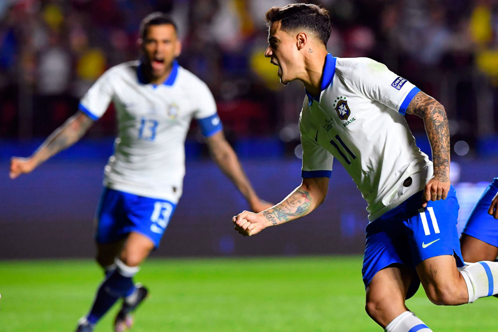 Coutinho melakukan selebrasi usai mencetak gol pembuka bagi timnya, sekaligus menjadi pencetak gol pertama dalam ajang Copa America 2019.
