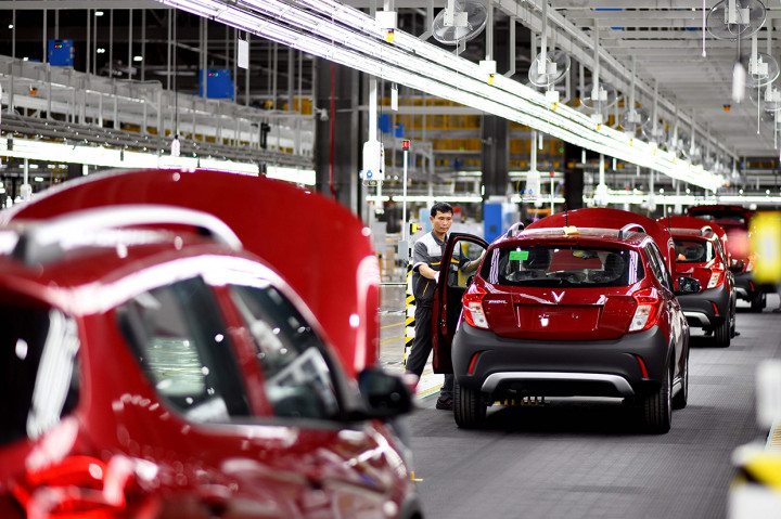 VinFast, produsen mobil lokal Vietnam meluncurkan mobil pertama mereka, yaitu hatchback bernama Fadil.