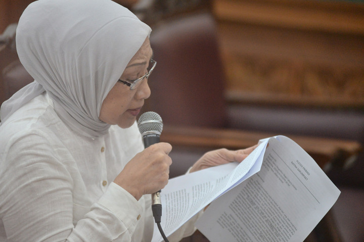 Tim kuasa hukum Ratna telah menyiapkan pembelaan setebal 108 halaman.