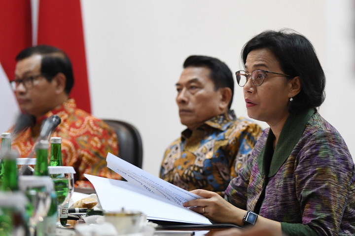 Dalam ratas kali ini, hadir sejumlah menteri kabinet kerja antara lain, Menteri Keuangan Sri Mulyani, Menteri Perindustrian Airlangga Hartarto, Kepala Staf Presiden Moeldoko, Mensesneg Pratikno dan lainnya.