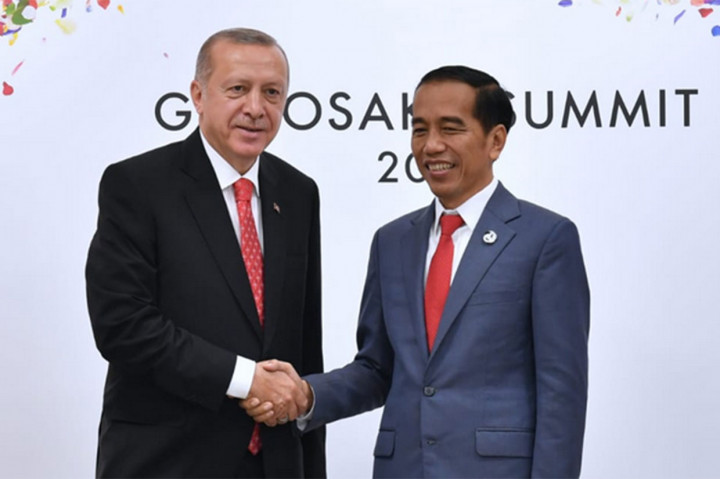 Presiden Joko Widodo melakukan pertemuan bilateral dengan Presiden Turki Recep Tayyip Erdogan di sela-sela KTT G20 Osaka, Jepang, Sabtu, 29 Juni 2019.