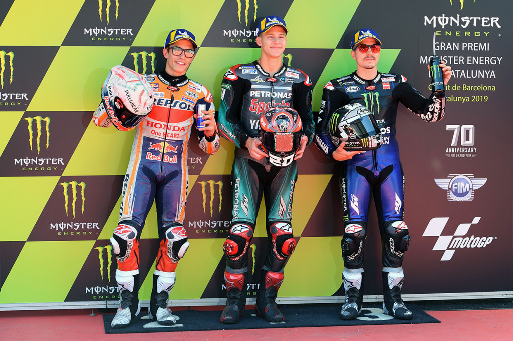 Kemenangan itu juga terasa istimewa karena menjadi kemenangan perdana Vinales dan Yamaha pada MotoGP 2019. Afp Photo/Lluis Gene