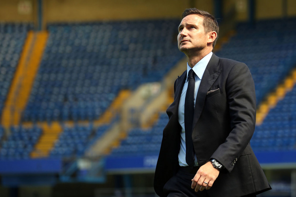Sebagai manajer baru Lampard langsung akan dihadapkan dengan tugas berat. Timnya akan bermain tandang ke markas Manchester United di Liga Primer Inggris musim 2019-2020 pada 11 Agustus, diikuti pertandingan Piala Super UEFA melawan juara Eropa Liverpool, tiga hari kemudian.