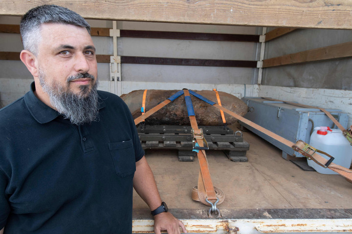 Sebuah bom bekas Perang Dunia II (PD II) seberat yang belum meledak ditemukan di dekat kantor utama Bank Sentral Eropa di Frankfurt, Jerman. 