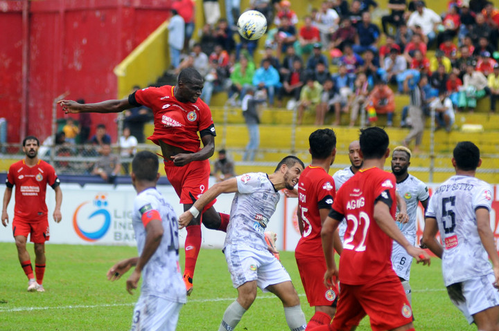 Hasil buruk kembali didapat Semen Padang saat menjamu Tira Persikabo di Stadion GOR H Agus Salim, Padang, Sumatera Barat, Senin, 8 Juli 2019. Kalah 1-3, membuat Semen Padang tetap berada di posisi ke-15 klasemen sementara kompetisi Liga 1 2019 dengan mengumpulkan tiga poin dari enam laga.