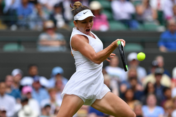 Halep dan Zhang tidak pernah berhadapan dalam hampir tiga tahun. Pertemuan terakhir mereka terjadi pada 2016 saat Zhang tidak hanya mengalahkan Halep pada putaran pertama Australia Open tapi juga dalam sebuah pertandingan di Beijing.   