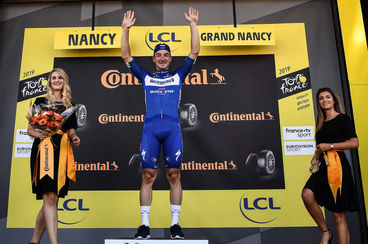 Di etape keempat, pembalap berusia 30 tahun itu mencapai garis finis dalam waktu lima jam, sembilan menit, 20 detik mengungguli pembalap Norwegia Alexander Kristoff (UAE Team Emirates), pembalap Australia Caleb Ewan (Lotto - Soudal), dan juara dunia asal Slovakia, Peter Sagan (BORA - hansgrohe).