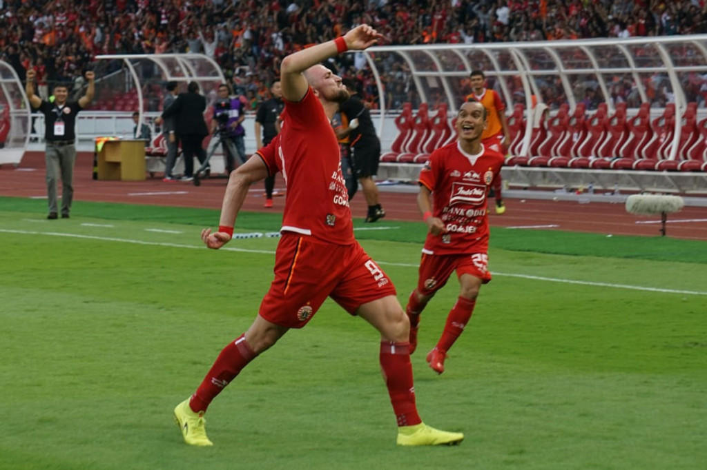 Gol Persija dicetak oleh Marko Simic pada menit ke-75, sedang Persib mampu membalas lewat kaki Artur Gevorkyan (90+1').
