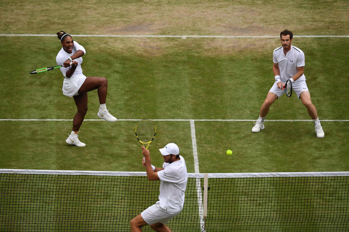 Murray yang menjadi favorit Inggris dan mantan petenis nomor satu dunia, kembali bermain tenis dengan berkiprah pada nomor ganda usai menjalani operasi panggulnya.
