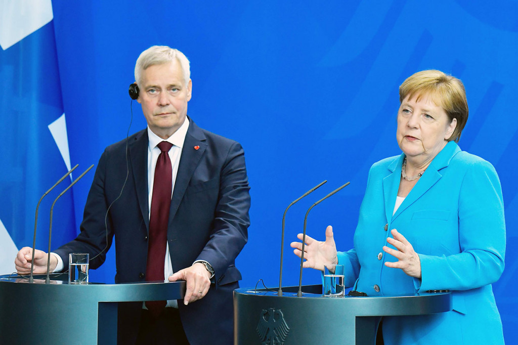 Dalam satu taklimat bersama dengan Rinne setelah pertemuan mereka, Merkel menepis keprihatinan mengenai kesehatannya. 