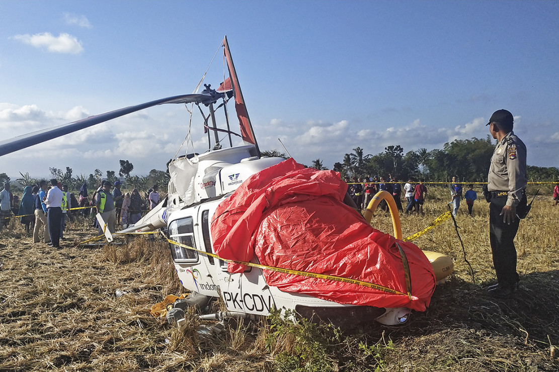 Helikopter Jatuh di Lombok Tengah, 3 Penumpang Terluka ...