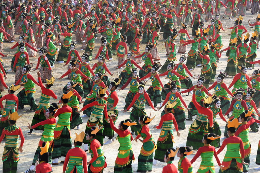 Acara ini juga memecahkan rekor MURI Tari Thengul kolosal 2.019 penari. 