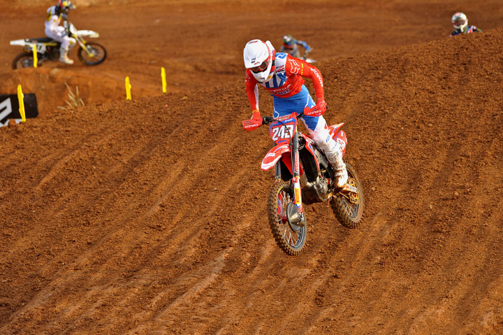 Crosser asal Slovenia Tim Gajser menjadi juara pada MXGP seri ke-12. 