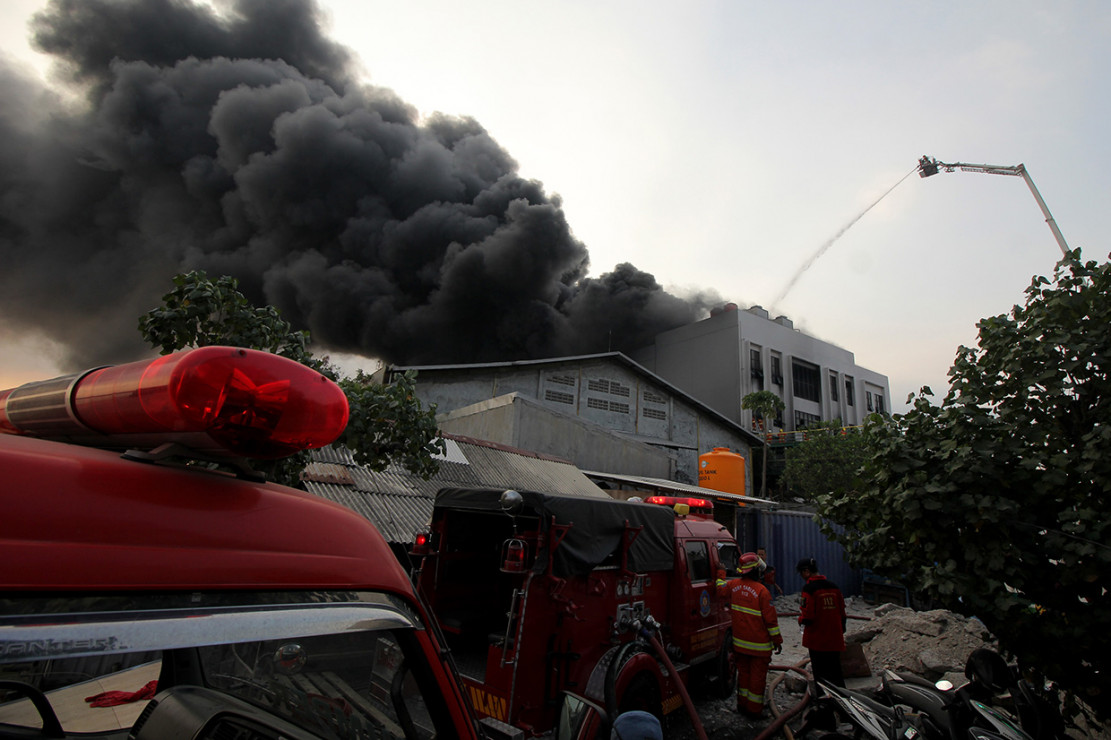  Komplek  Pergudangan di Surabaya Terbakar Medcom id