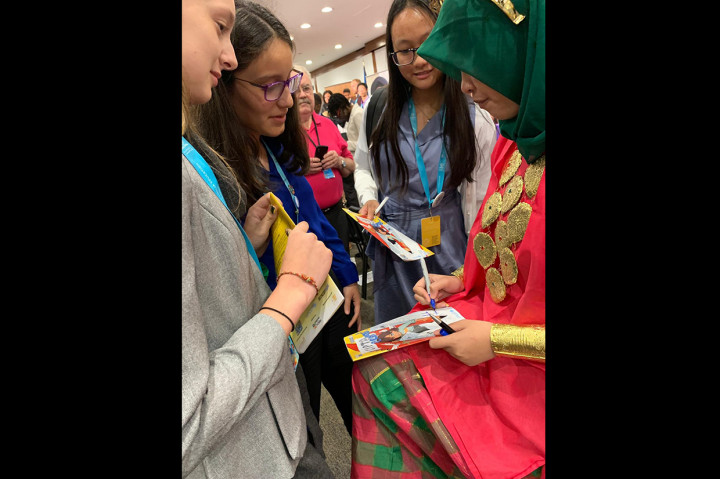 Peluncuran dilakukan Riza dalam kegiatan bertajuk Child and Youth Art, Advocacy and Action to be Safe to Learn: A Student Presentation on SDGs 4 and 16, di sela-sela High-Level Political Forum on Sustainable Development (HLPF) 2019.