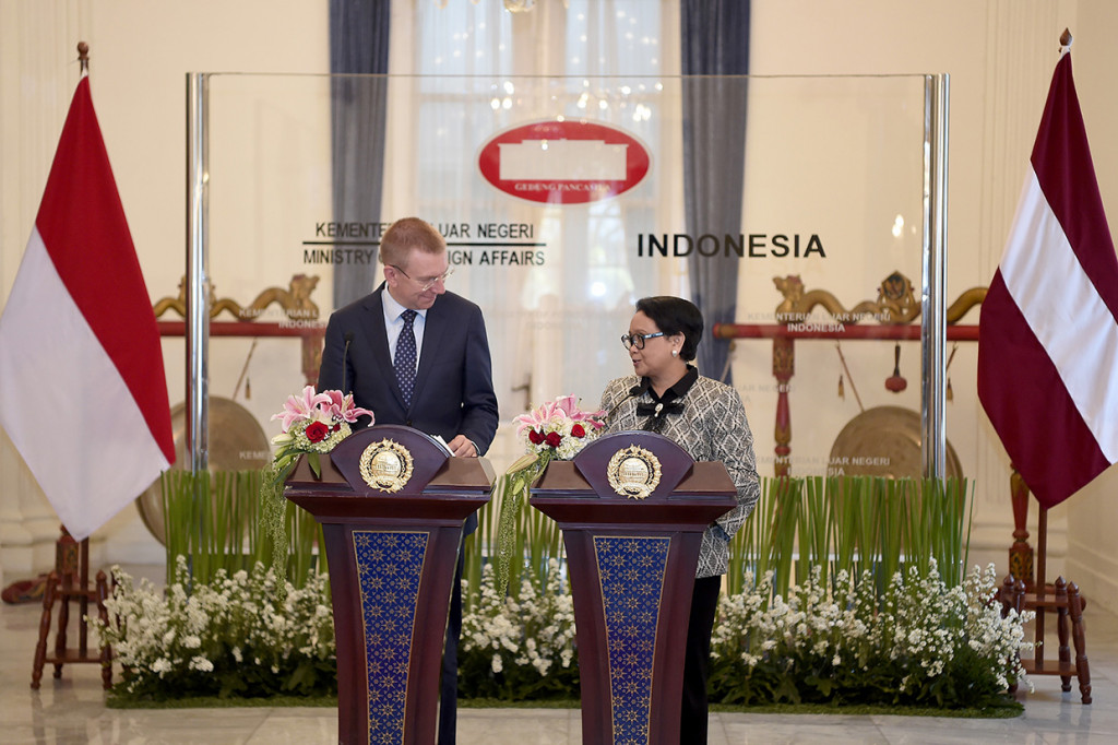 Dalam pernyataannya, Menlu Retno mengatakan bahwa trend perdagangan kedua negara cukup baik. Dimana adanya peningkatan.